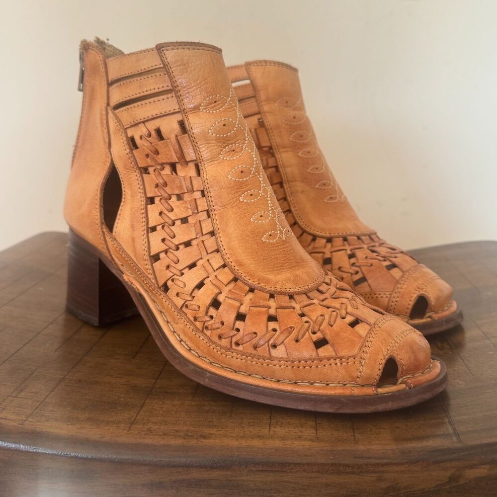 Pikolinos Spain Handcrafted Leather Booties EU 39 Brown Boho Heels Woven Cutout - Picture 2 of 16
